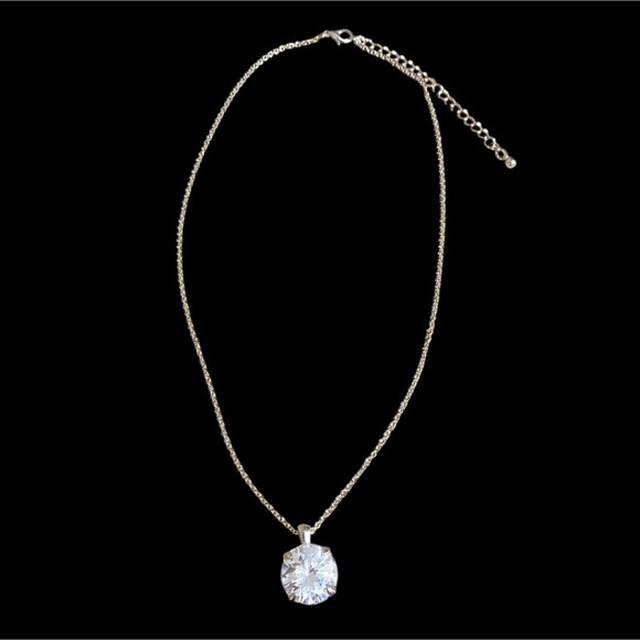 Clear Solitaire Rhinestone Pendant Necklace Silver Tone Chain Classic Elegant - Picture 3 of 8